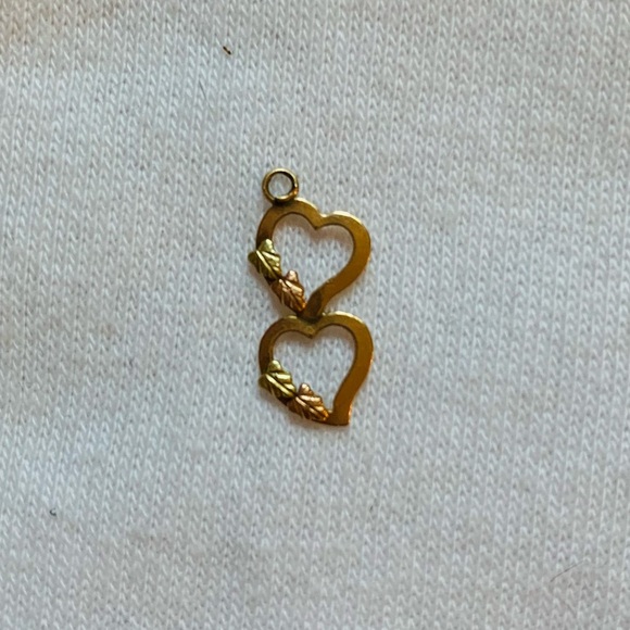 10k black hills gold pendant - Picture 1 of 5